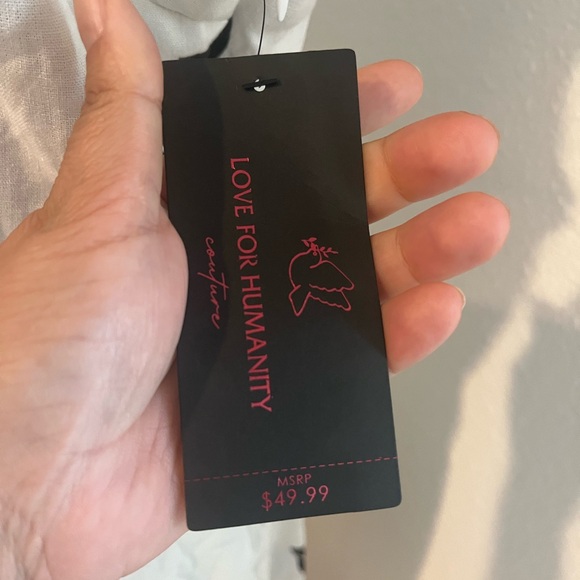 Love for humanity dress 👗 - Picture 6 of 7